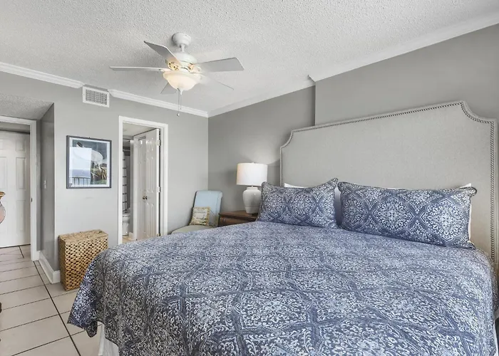 Ocean House 1903 Apartment *
